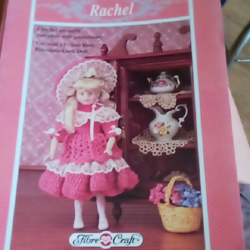 Vintage Needlework Pattern Booklets - Picture 13 of 16